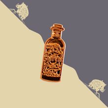 Load image into Gallery viewer, Kintyre Gin Pin &amp; Cork Box
